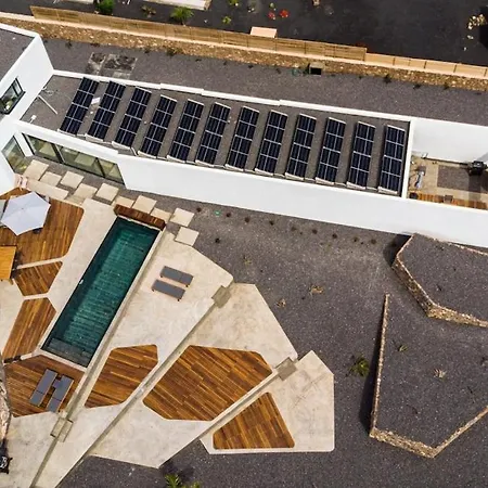 Simone - 3 - Piscine Chauffee Lajares