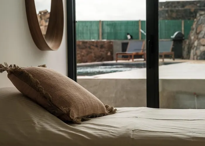 Simone - 3 - Piscine Chauffee Lajares